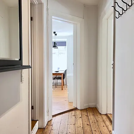 Located In Cozy Area Of * Copenhague