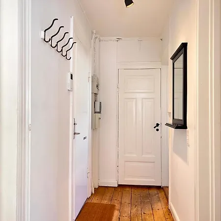 Apartment Located In Cozy Area Of *